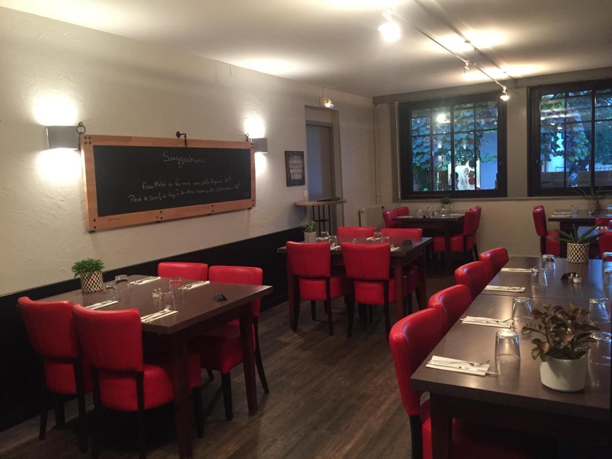 Hotel Restaurant Cousseau Parentis-en-Born Exterior photo